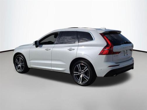 2019 Volvo XC60 T5 Momentum