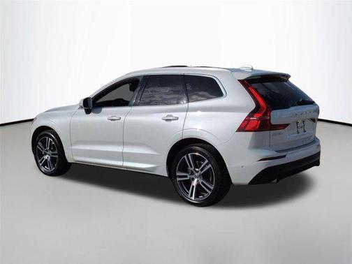 2019 Volvo XC60 T5 Momentum