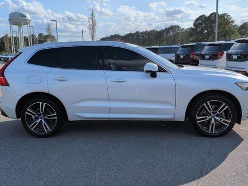 2019 Volvo XC60 T5 Momentum