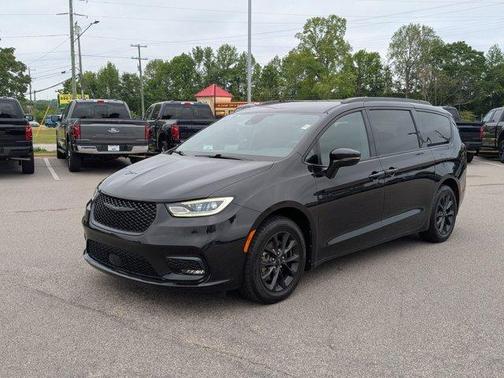 2021 Chrysler Pacifica Touring