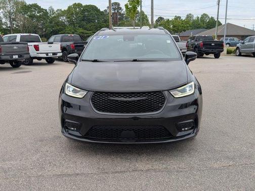 2021 Chrysler Pacifica Touring