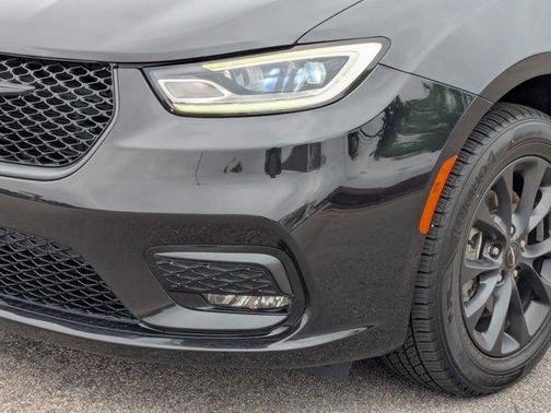 2021 Chrysler Pacifica Touring