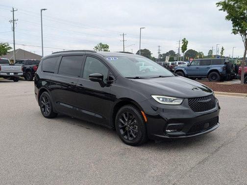 2021 Chrysler Pacifica Touring
