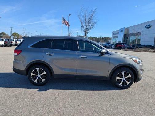2016 Kia Sorento EX