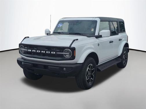Oxford White 2026 Ford Bronco Outer Banks