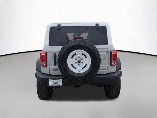 Avalanche Gray 2026 Ford Bronco Heritage Edition