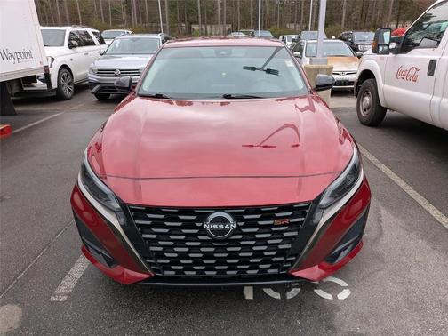 2023 Nissan Altima SR FWD
