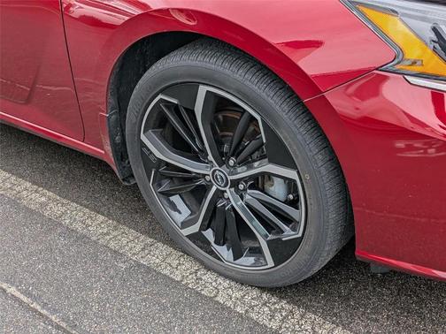 2023 Nissan Altima SR FWD