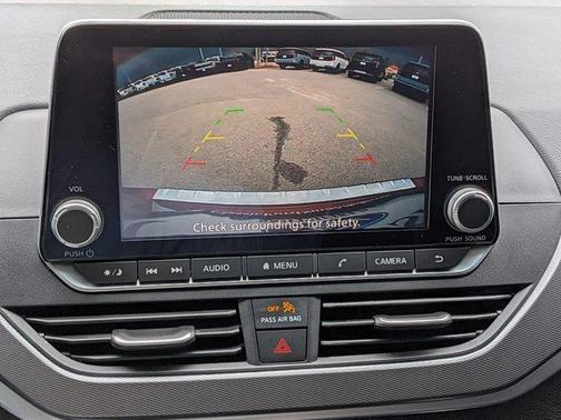 2023 Nissan Altima SR FWD