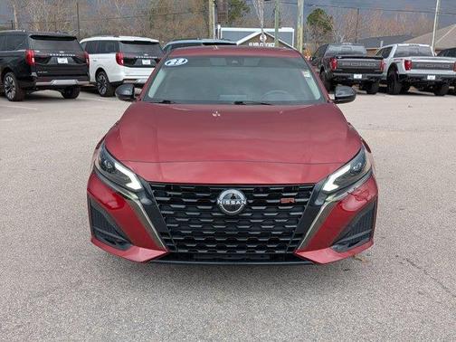 2023 Nissan Altima SR FWD