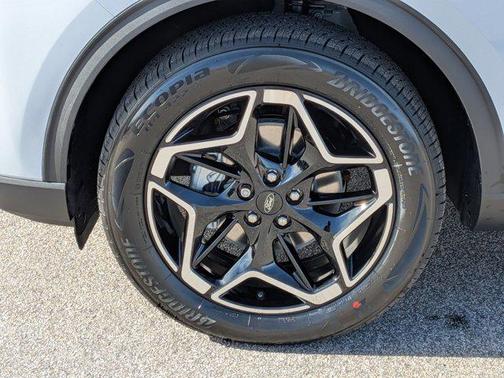 2026 Ford Escape Platinum