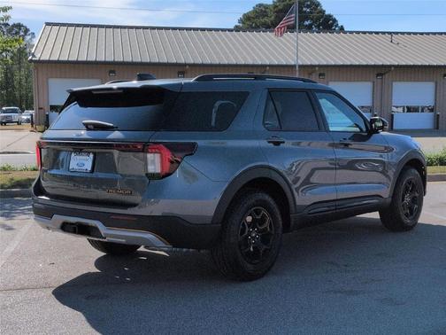 Carbonized Gray Metallic 2026 Ford Explorer Tremor