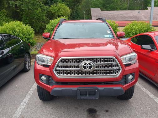 Barcelona Red Metallic 2016 Toyota Tacoma TRD Off Road