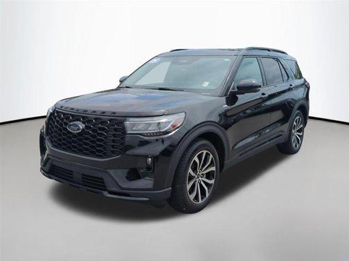 Agate Black Metallic 2025 Ford Explorer ST-Line