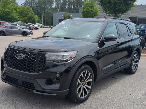 Agate Black Metallic 2025 Ford Explorer ST-Line