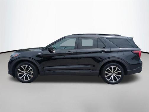 Agate Black Metallic 2025 Ford Explorer ST-Line