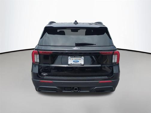 Agate Black Metallic 2025 Ford Explorer ST-Line