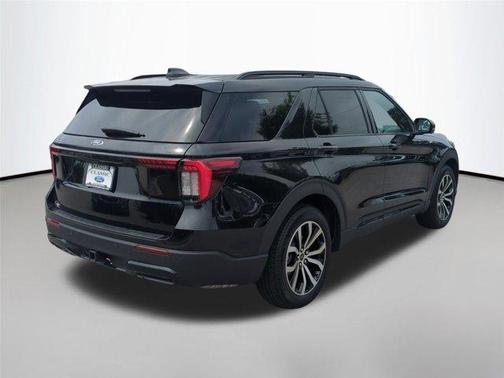 Agate Black Metallic 2025 Ford Explorer ST-Line