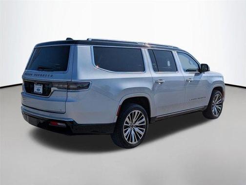 2024 Jeep Grand Wagoneer L Series III 4x4