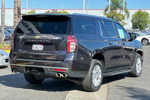 2023 Chevrolet Suburban Premier