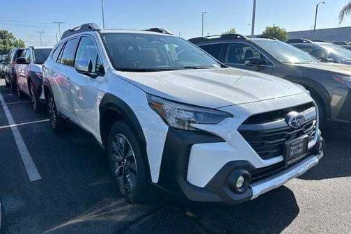 2025 Subaru Outback Touring XT