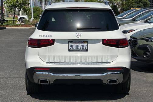2022 Mercedes-Benz GLB 250 Base