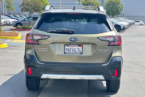 2022 Subaru Outback Touring