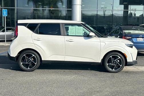 2023 Kia Soul EX