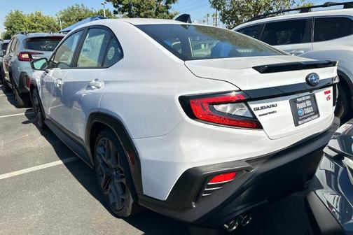 2025 Subaru WRX tS
