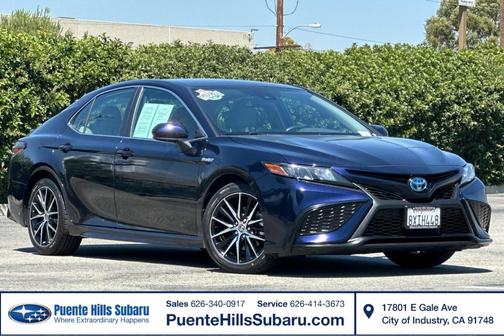 2021 Toyota Camry Hybrid SE
