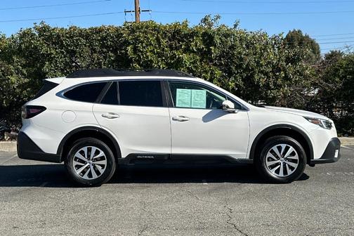 2022 Subaru Outback Premium
