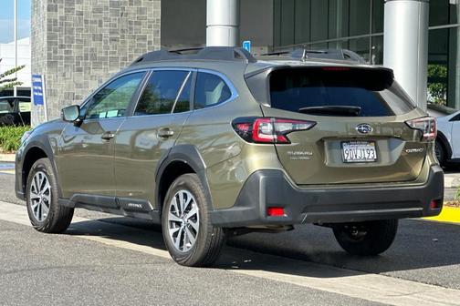 2023 Subaru Outback Premium