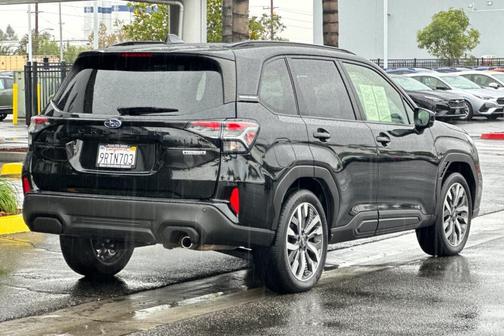 2025 Subaru Forester Touring