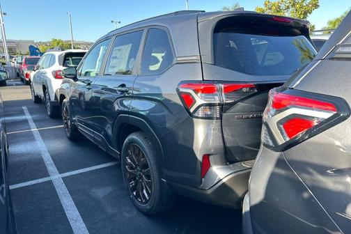 2025 Subaru Forester Sport