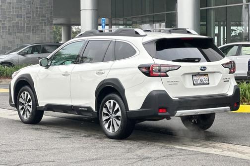 2025 Subaru Outback Touring
