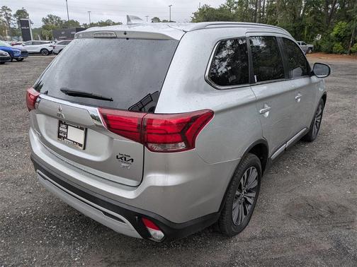 2020 Mitsubishi Outlander SEL