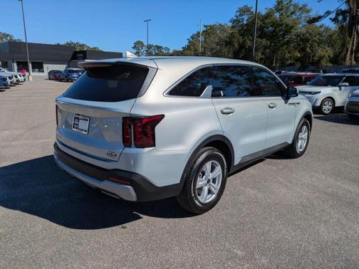 Ivory Silver 2026 Kia Sorento LX