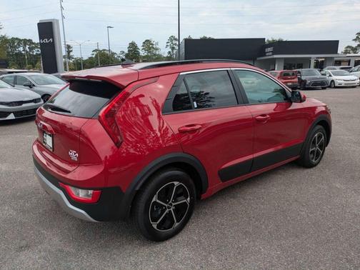Runway Red 2026 Kia Niro LX