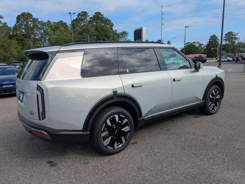 Ivory Silver 2027 Kia Telluride S