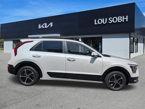 2025 Kia Niro SX