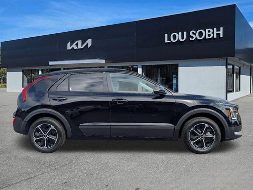 Aurora Black Pearl 2025 Kia Niro LX