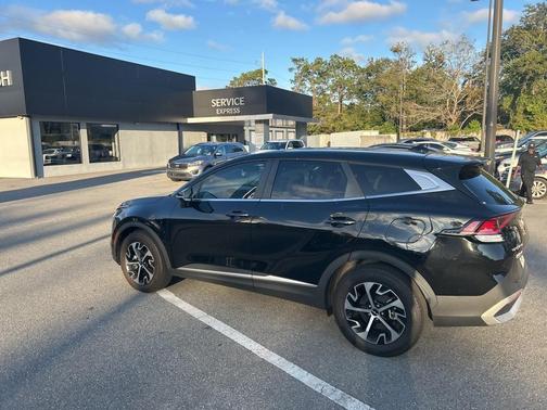 2024 Kia Sportage EX