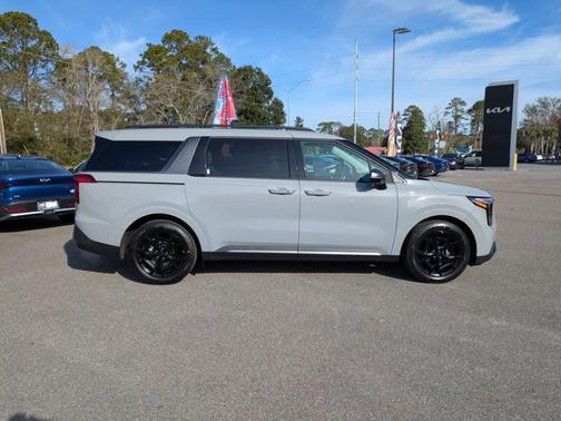 Ceramic Silver 2026 Kia Carnival Hybrid SX