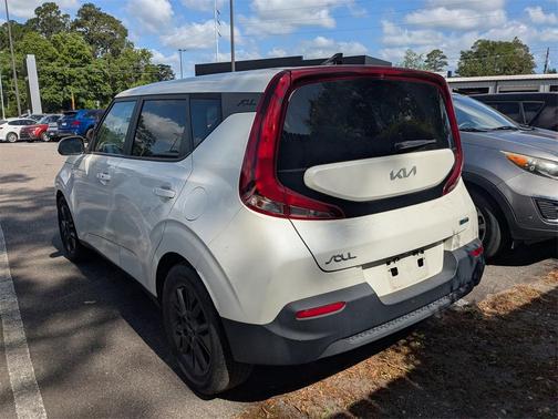 2022 Kia Soul EX
