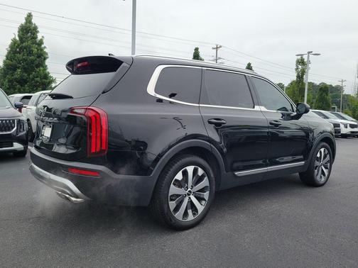 Ebony Black 2022 Kia Telluride EX