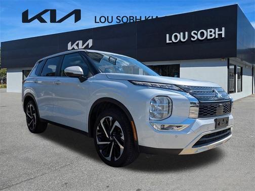 2024 Mitsubishi Outlander SE Black Edition