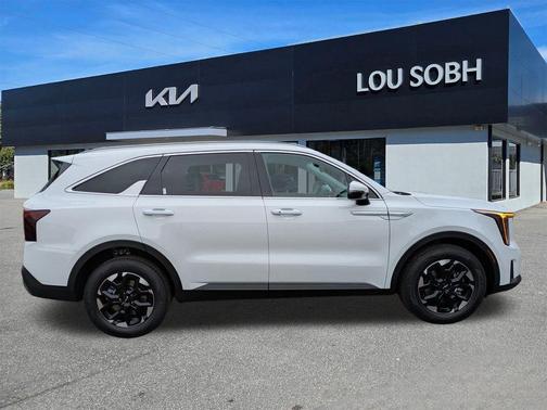 Glacial White Pearl 2026 Kia Sorento S