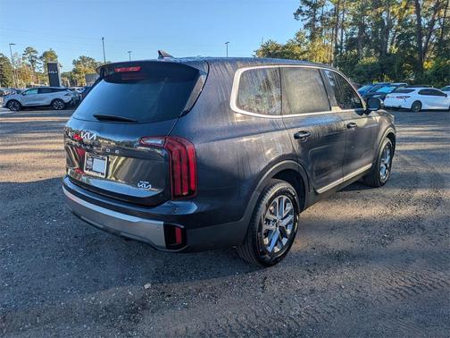 2025 Kia Telluride LX