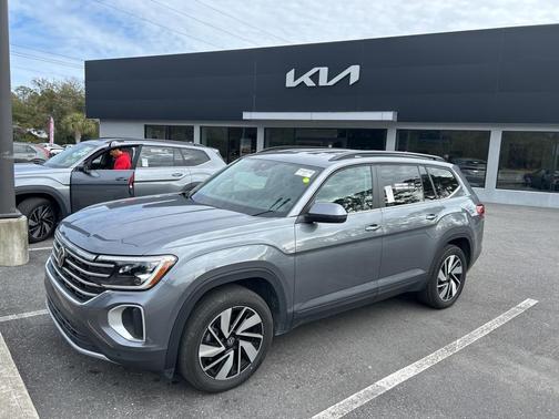 2025 Volkswagen Atlas 2.0T SE w/Technology