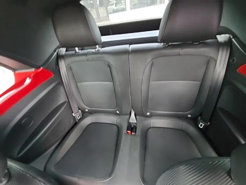 2016 Volkswagen Beetle 1.8T S